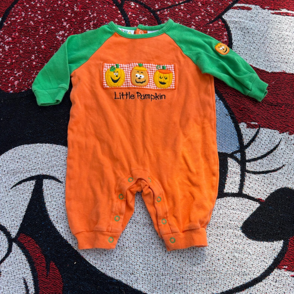 VINTAGE MINI WEAR ORANGE LITTLE PUMPKIN ONE PIECE ROMPER SIZE 3/6 MONTHS